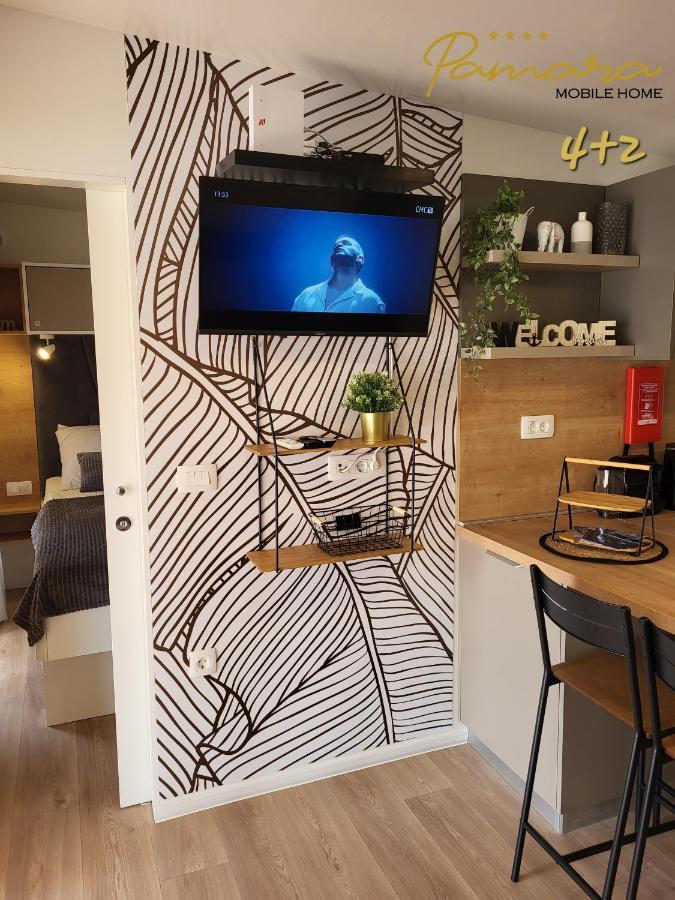 Pamara Mobile Home บีโอกราดนาโมรู ภายนอก รูปภาพ