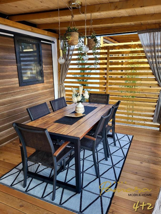 Pamara Mobile Home บีโอกราดนาโมรู ภายนอก รูปภาพ