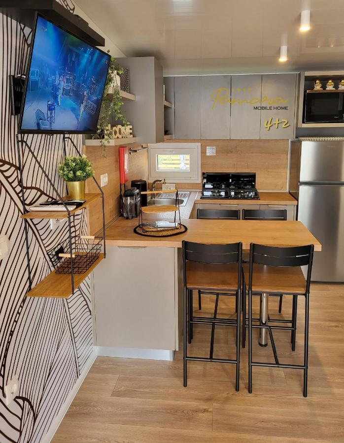 Pamara Mobile Home บีโอกราดนาโมรู ภายนอก รูปภาพ