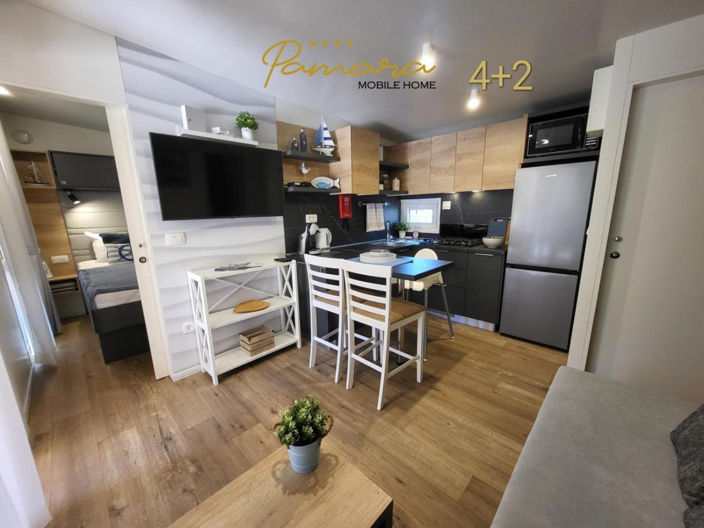 Pamara Mobile Home บีโอกราดนาโมรู ภายนอก รูปภาพ
