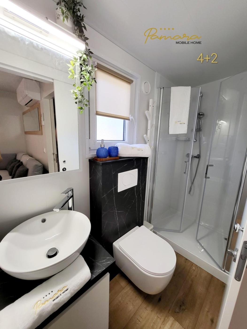 Pamara Mobile Home บีโอกราดนาโมรู ภายนอก รูปภาพ