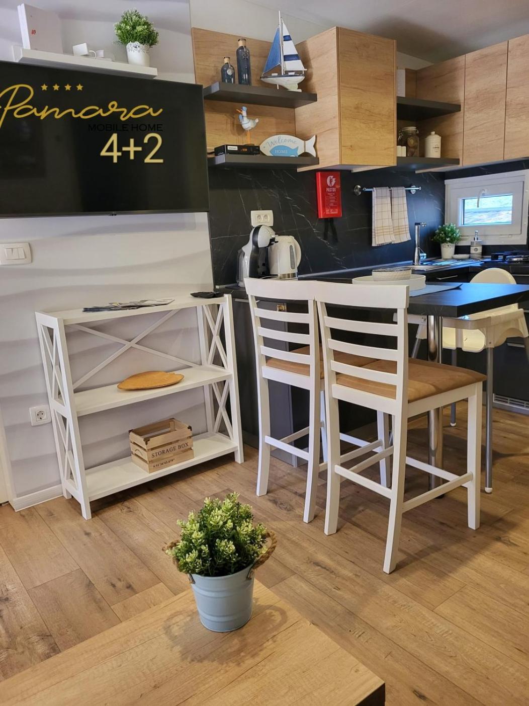 Pamara Mobile Home บีโอกราดนาโมรู ภายนอก รูปภาพ