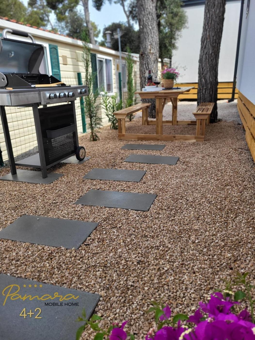 Pamara Mobile Home บีโอกราดนาโมรู ภายนอก รูปภาพ