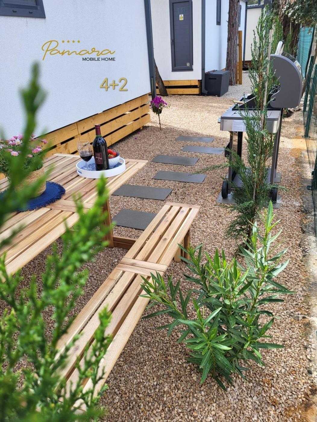 Pamara Mobile Home บีโอกราดนาโมรู ภายนอก รูปภาพ